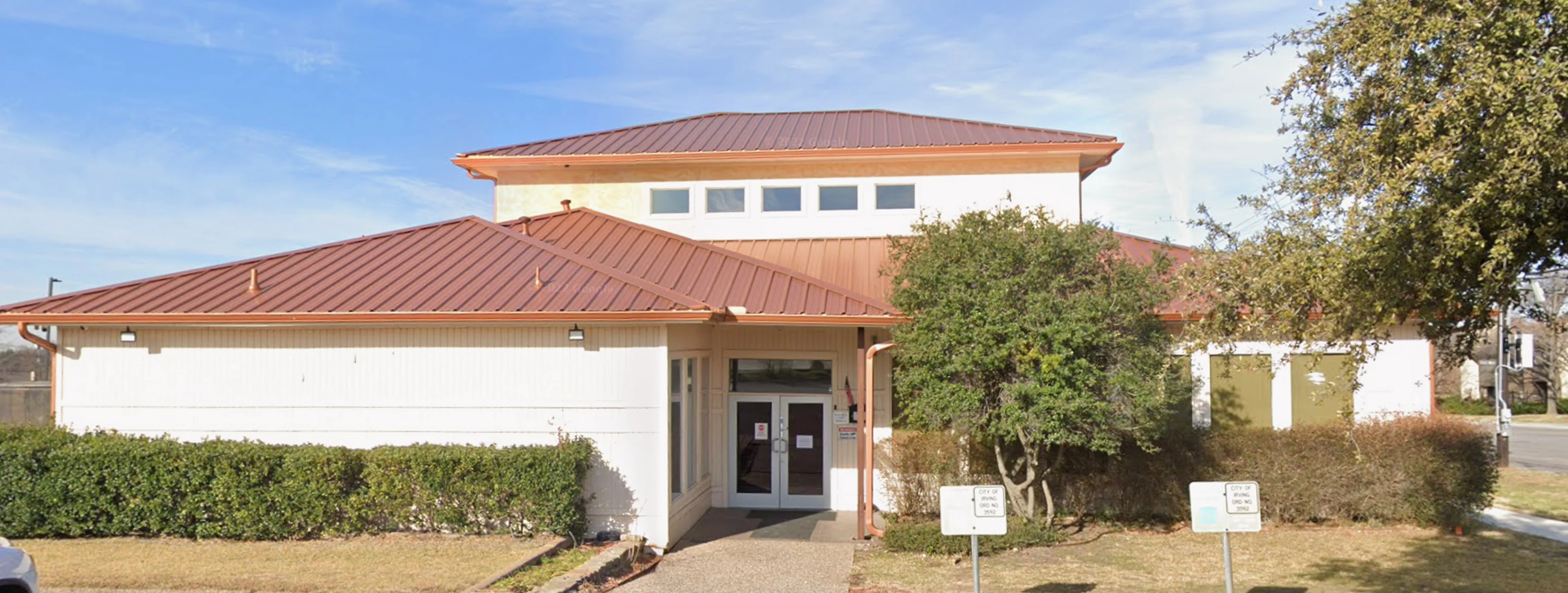 Exterior view of Annoor Center Irving building